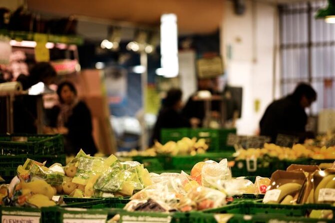 Foods of NY Tours Chelsea Market Food Tour & High Line Park - Buon’Italia and the Italian side of Chelsea Market