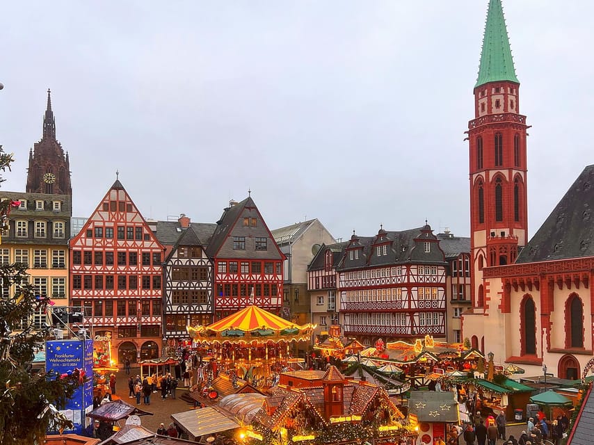 Frankfurt: Christmas Market & Old Town Tour 60 min-daily 16:00-in German - Römerberg, the Römer, and the Christmas market