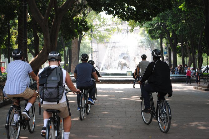 Frida Kahlo VIP [Museum Tickets Included] Bike, Markets & Churros - Jardín Centenario and the pace of the ride