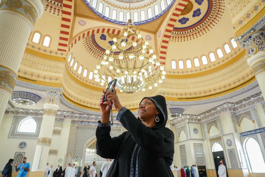 From Abu Dhabi: Dubai City Tour with Creek, Abra & Old Souks - The Blue Mosque and its careful dress rules