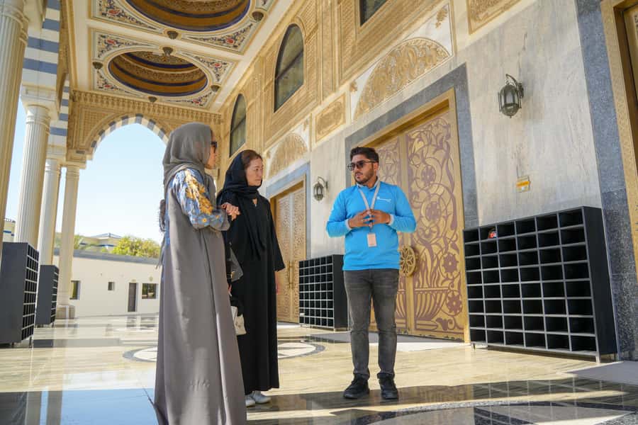 From Abu Dhabi: Dubai City Tour with Creek, Abra & Old Souks - Crossing Dubai Creek by abra
