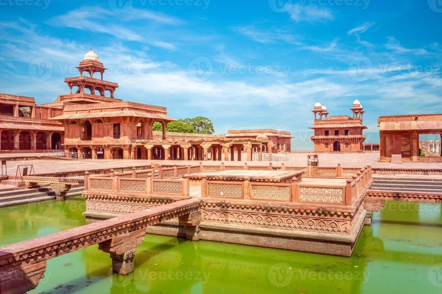 From Agra: Fatehpur Sikri and Market Private Half-Day Tour - Lunch timing and the real price