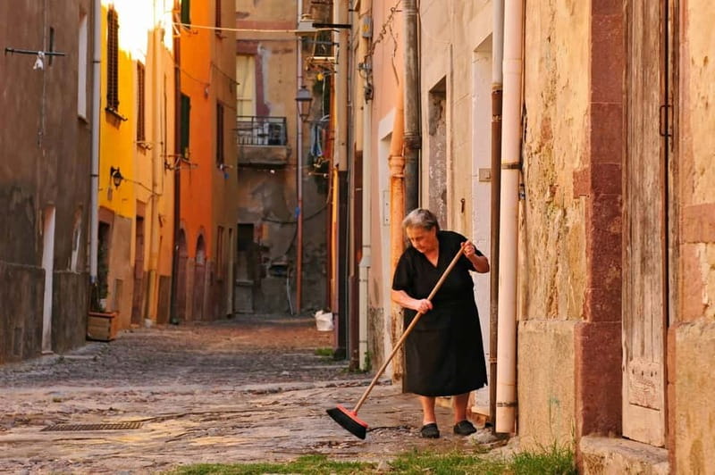 From Alghero: Market day in Bosa - Price, pace, and overall value