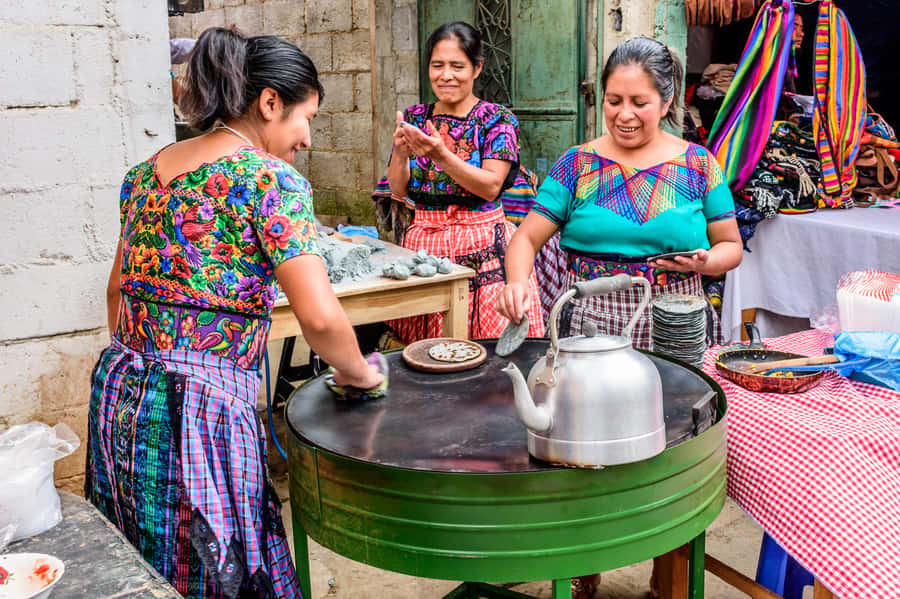 From Antigua to Chichicastenango: Mayan Market Day Trip - Santo Tomás Church and Mayan-Catholic Practice