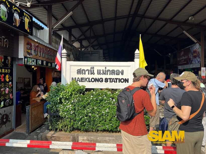 From Bangkok:Damnoen Floating Market and Railway Market Tour - What you will actually get from the experience