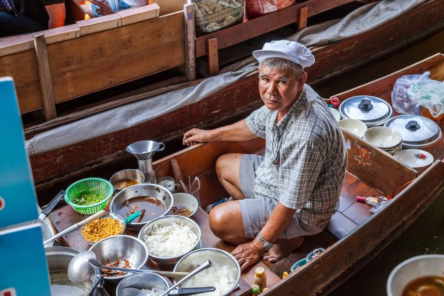 From Bangkok: Damnoen Saduak Floating Market Guided Tour - Transport, timing, and comfort