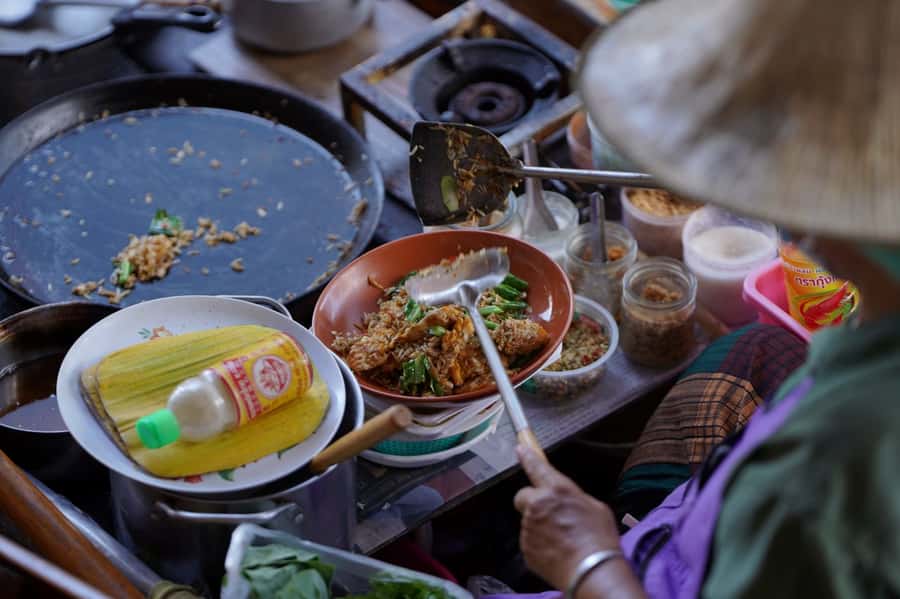 From Bangkok: Floating Market and Ayutthaya Guided Day Tour - Wat Lokayasutha and the reclining Buddha