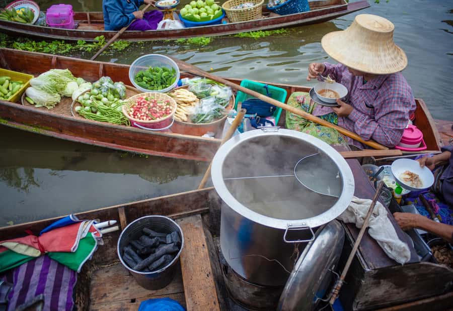 From Bangkok: Maeklong Railway and Floating Market Food Tour - Why the food makes this more than a photo stop