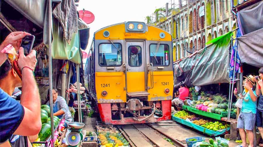 From Bangkok: Markets and Ayutthaya Tour - Why this Bangkok day trip covers so much ground