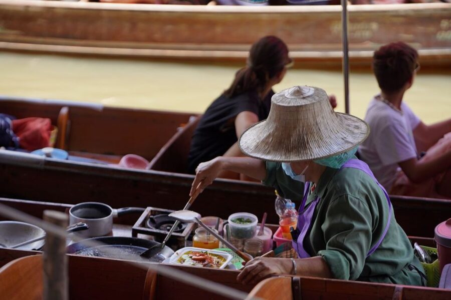 From Bangkok : Meklong Railway Market By Bus - Should you book this seven-hour tour?