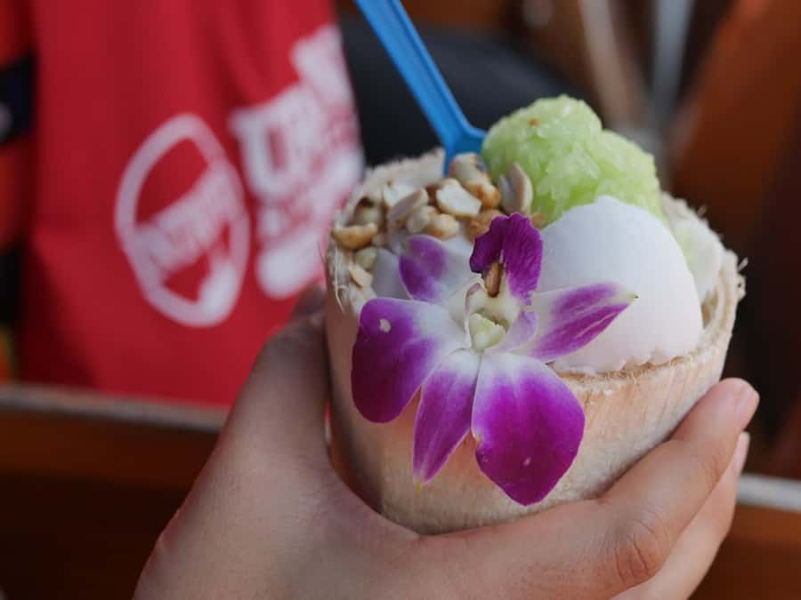 From Bangkok: Private Railway and Floating Market Tour - Who will get the most from this day