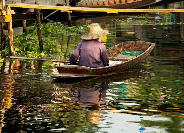 From Bangkok : Thaka Floating Market - The early start and private ride from Bangkok