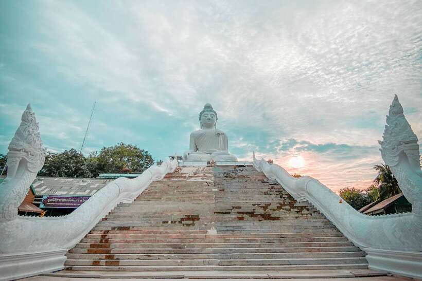 From Khao Lak: Phuket Naka Weekend Market - Wat Chalong as the current alternative