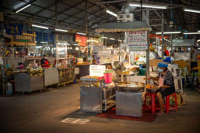 From Khao Lak: Phuket Naka Weekend Market - Who should book this Phuket market trip