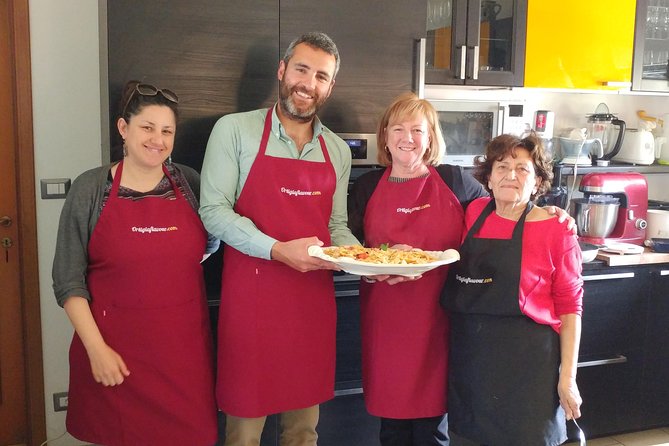 From market to Table Cooking lesson with a local in Sicily - Why the family setting matters