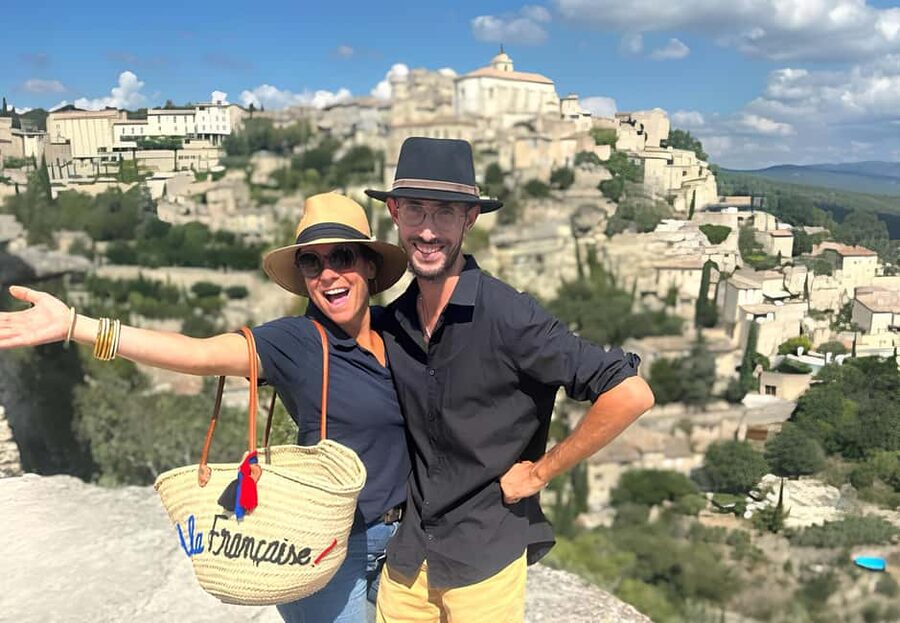 From Marseille: Luberon Market & Villages Full-Day Tour - A long day in a minibus
