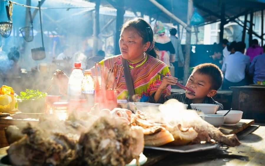 From Sa Pa: Sunday Bac Ha Market Group Tour - What you will see among the highland communities