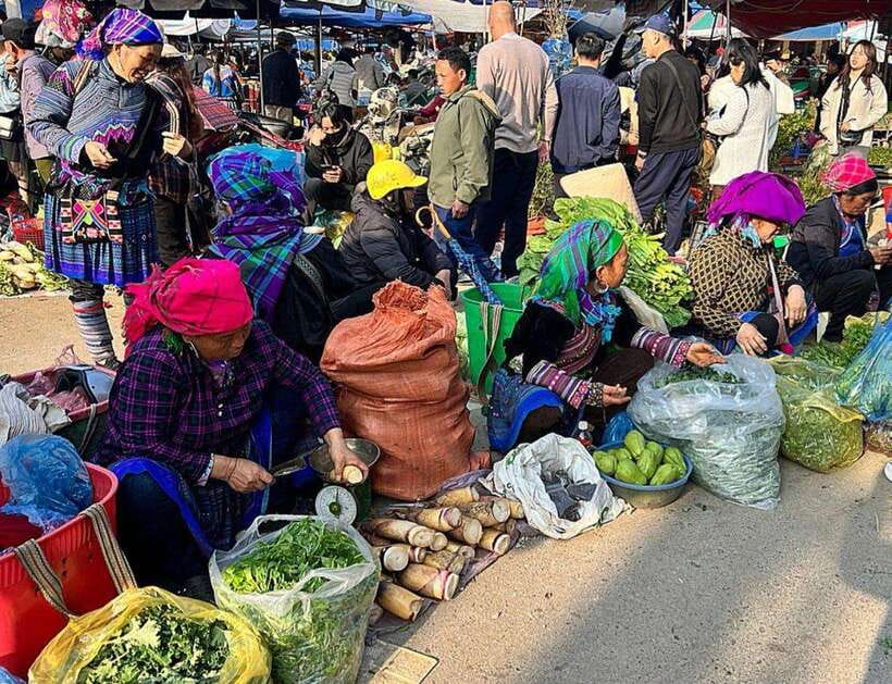 From Sapa: 1D Local Bac Ha Sunday Market Tour - Best seller - Key points at a glance
