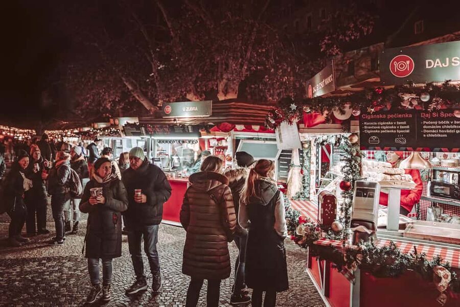 From Vienna: Bratislava Christmas Markets Guided Tour - Hviezdoslav Square and Michael’s Gate