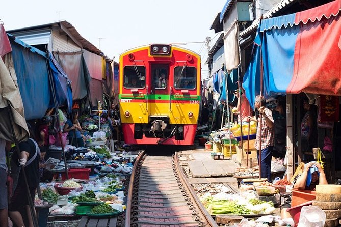 Full-Day Floating Market and Maeklong Railway Market Private Tour from Bangkok - Why this day trip is worth considering