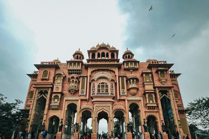 Full Day Old City Private Tour with Local Market visit in Jaipur - Jantar Mantar rewards curiosity