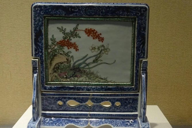Full-Day Private Tour Panjiayuan Antique Market and Beijing Capital Museum - Starting at 9:00 a.m. with a private guide