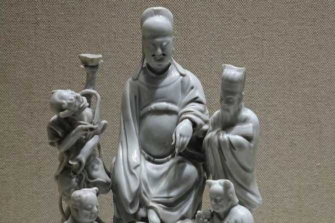 Full-Day Private Tour Panjiayuan Antique Market and Beijing Capital Museum - Assessing the $145 price