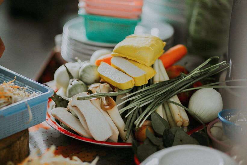 Full Day Thai Cooking Class in Organic Farm and Market - Timing, pickup, and group size