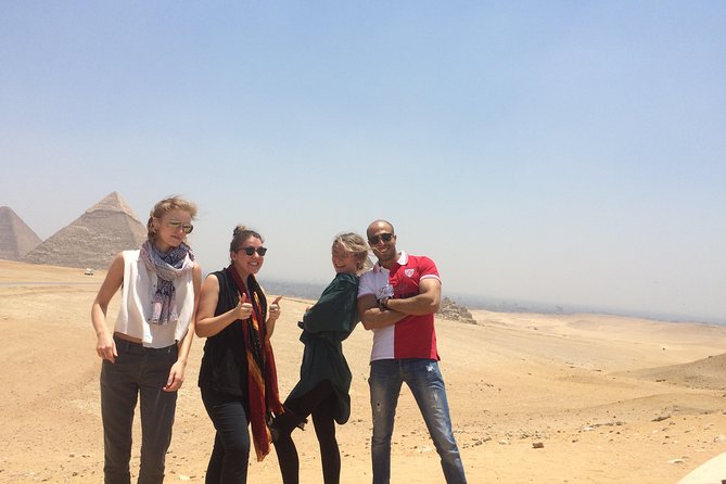 Full Day Tour Giza Pyramids, Sphinx, Egyptian Museum and Khan El Khalili Bazaar - Giza Pyramids: three hours with the icons