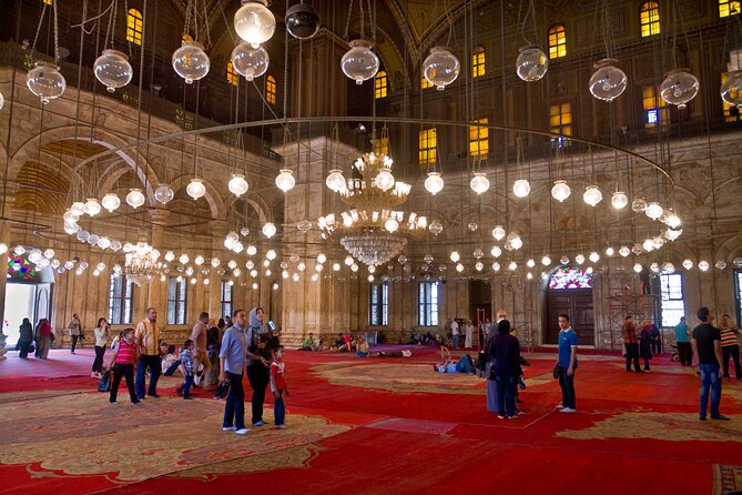 Full Day tour to great pyramids Sphinx Citadel and Bazaar - Khan el Khalili: finish with bargaining