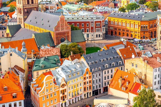 Fun Walk Private Tour Around Central Market Riga - Meeting your guide at the main entrance