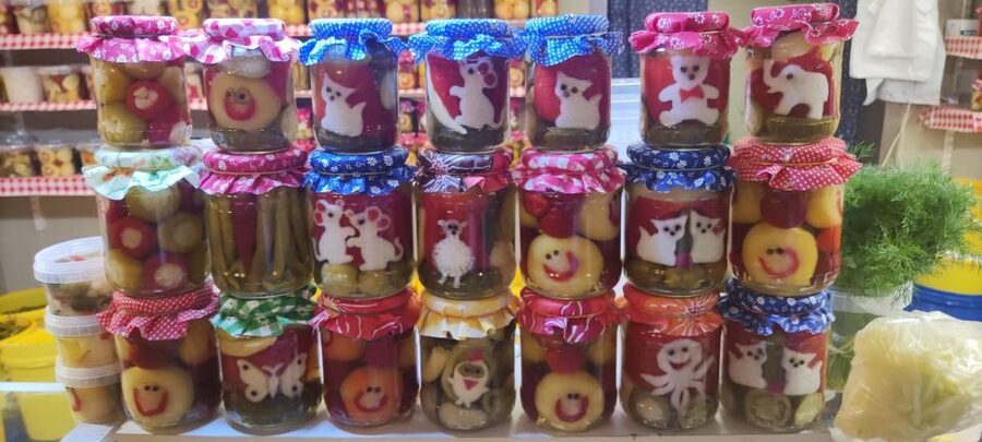 German tour: Central Market Hall of Budapest with tastings - Should you book the Central Market Hall tasting?