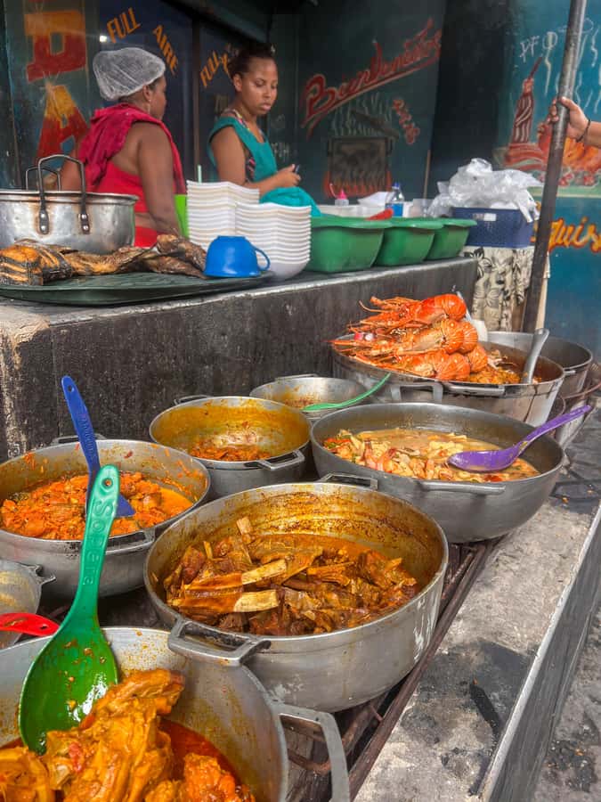 Get to know the real Cartagena: Bazurto Market gastronomic & cultural tour - Entering Bazurto Market for an 80-minute guided visit