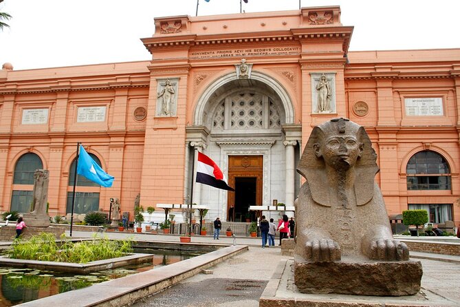 Giza Pyramids Egyptian Museum, Citadel and El-Khan Bazaar Private Guided Tour - Giza Pyramids, Sphinx, and Valley Temple