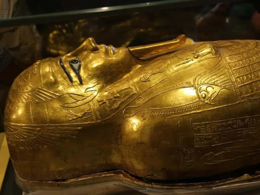 Giza: Pyramids, Museum of Civilization and Old Cairo, Bazaar - Seeing the Pyramids and the Sphinx