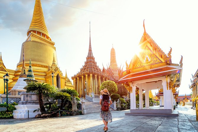 Grand Palace, Damnoen Floating Market & Maeklong Railway Market Tour – Full Day - Wat Phra Kaew and the Grand Palace