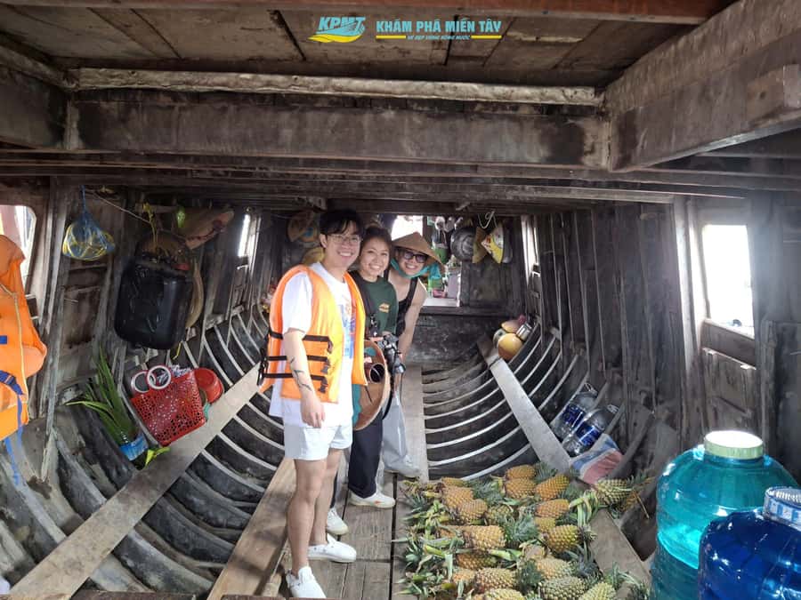 Group Tour: Floating Market, Rice Noodle, nursery vegatable - What the $24 price really covers