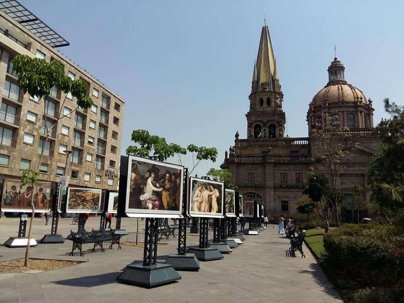 Guadalajara: Culture, Architecture, and Market Walking Tour - A smart first walk through Guadalajara’s center