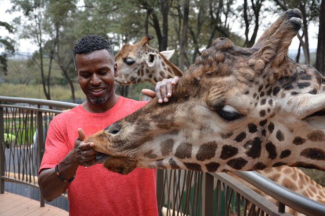 Half-Day Nairobi National Park and Maasai Market with Pick up - The Maasai Market in 30 minutes