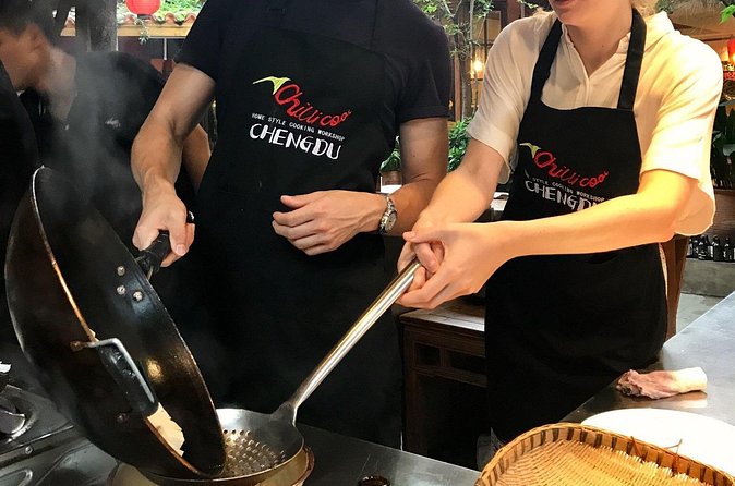 Half-Day Professional Mapo Tofu Cooking with a Local Market Visit - Transport, timing, and what to wear