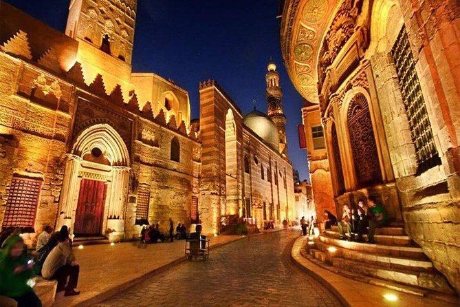 Half Day Tour: El Moez Street, Al Azhar Park and Khan EL Khalili Bazaar - Bab Zuweila, leatherwork, and the market lanes