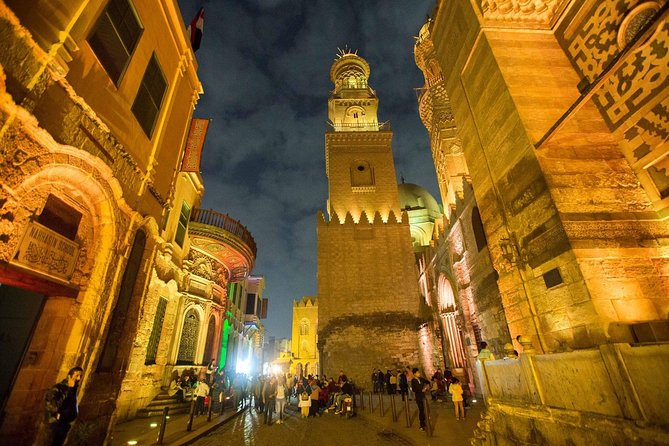Half Day Tour: El Moez Street, Al Azhar Park and Khan EL Khalili Bazaar - Walking into El Moez Street and medieval Cairo