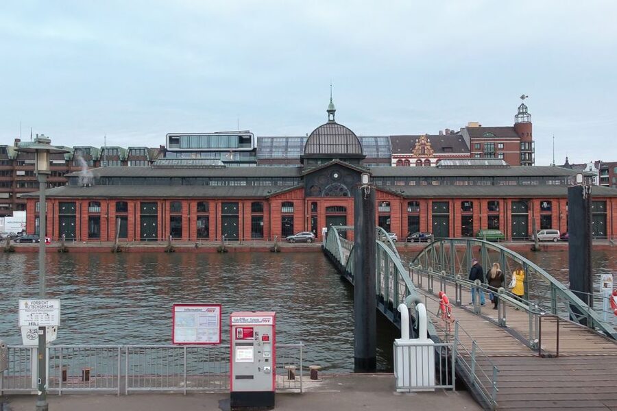 Hamburg: Reeperbahn, Port, & Fish Market Morning Tour - Key points to know before you book
