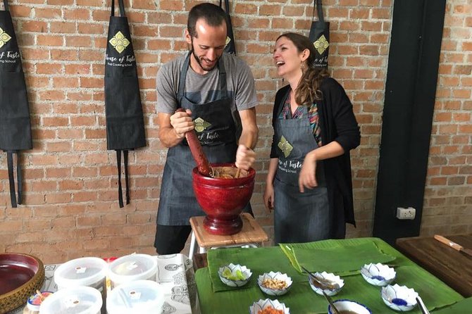 Hands on Thai Cooking Class and Market Tour - Why this Bangkok cooking class works