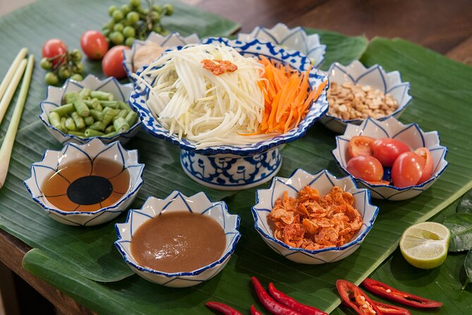 Hands-on Thai Cooking Class & Market Tour in Sukhumvit - What you may cook on each day