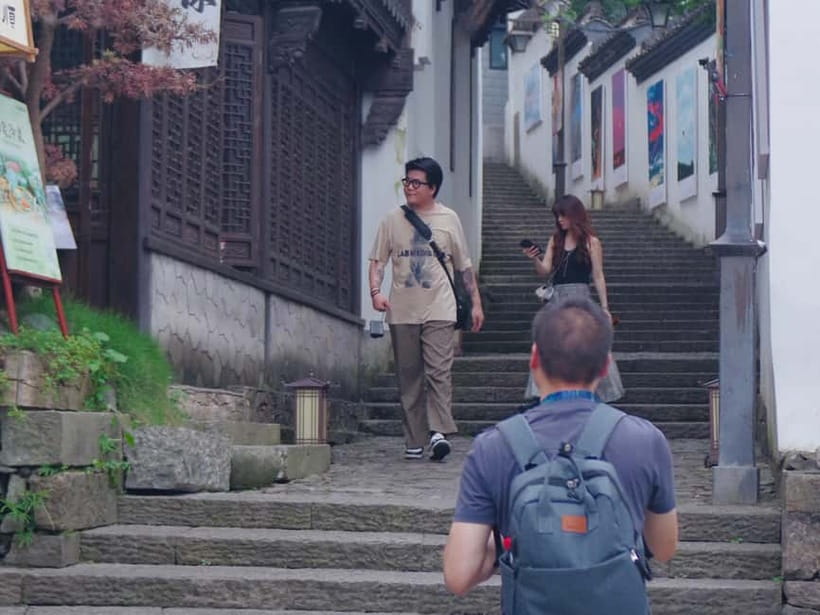 Hangzhou Insider Mini-Hike: TCM, Hill Views and Wet Market - The hilltop pavilion above West Lake