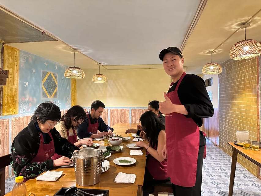 HCMc:Authentic Vietnam Cooking Class with local market visit - Cooking step by step with the chef