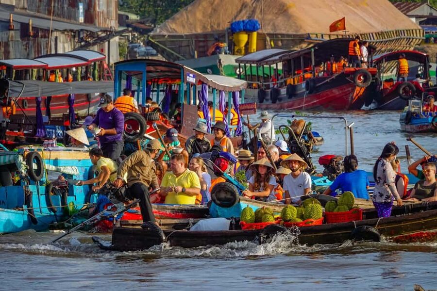 HCMC: Mekong Delta 2-Days My Tho–Ben Tre & Cai Rang Market - Day one begins at Vinh Trang Pagoda