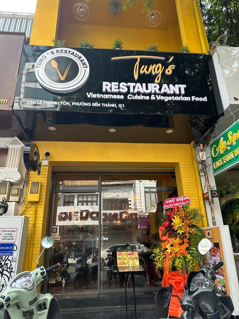 HCMc:Vietnamese Cooking Class with Local market tour & Meal - Choosing three dishes from nine options