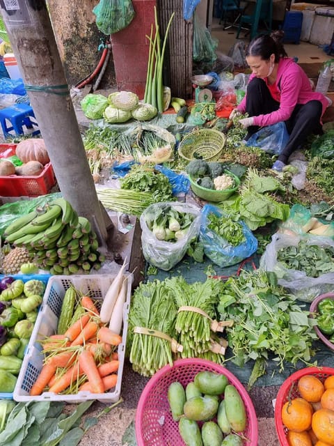 HCMc:Vietnamese Cooking Class with Local market tour & Meal - Recipes and the chef’s certificate